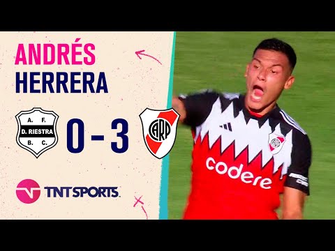 Andrés Herrera y el gol para el 3 a 0 de River ante Riestra