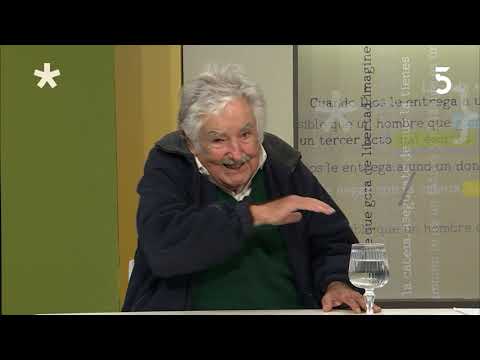 La campaña, su rol hoy en política, el FA con José Mujica l 11-04-2024