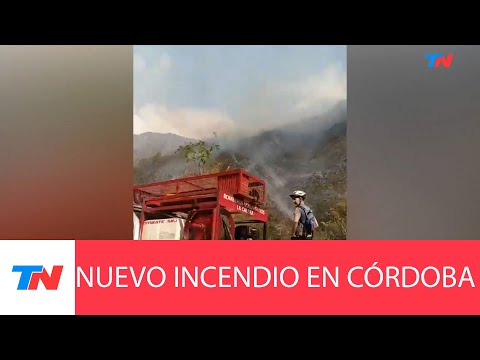 INCENDIO EN CÓRDOBA:  Intenso trabajo de bomberos y aviones hidrantes en La Calera