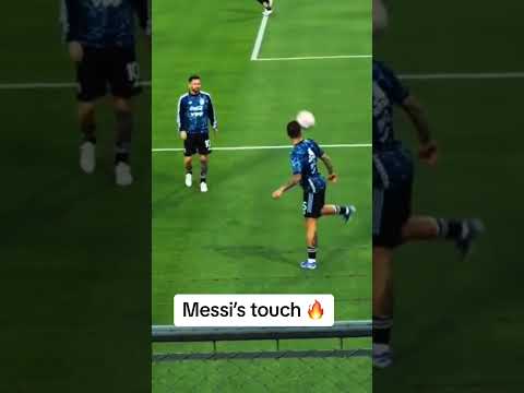 La tiene atada Messi  (via BenjaMansilla75) #shorts