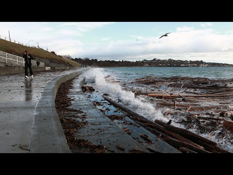 Environment Canada warns of storm headed to coastal B.C.