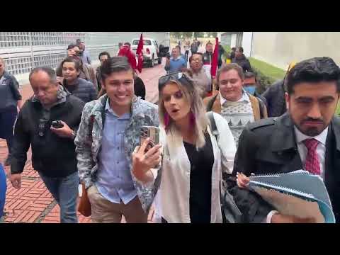 LOS ¨LIBERTARIOS¨ LLEGAN A LA UNAM; GLORIA ALVAREZ, PISA CU Y RECIBE EL REPUDIO ESTUDIANTIL