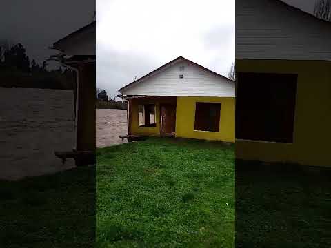 Casa es arrastrada por torrente de río en Coihueco