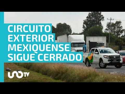Transportistas permanecen en el Circuito Exterior Mexiquense por cierre total debido a inundaciones