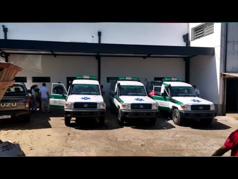 Salud Pública entrega 3 nuevas ambulancias a Itapúa