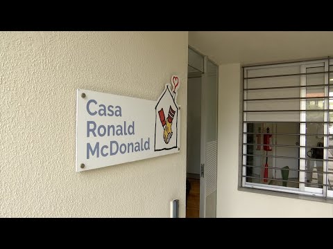 Imágenes del presidente Lacalle Pou en la Casa Ronald McDonald
