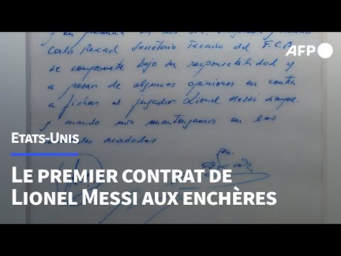 La première promesse de contrat de Messi, sur une serviette en papier, bientôt aux enchères | AFP