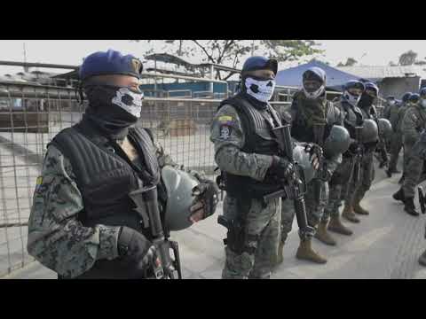 Policía de Ecuador asume control de una cárcel tras masacre