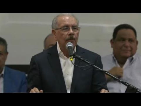 EN VIVO. El PRM quieren ganar elecciones en tribunales, dice Danilo Medina. En Política