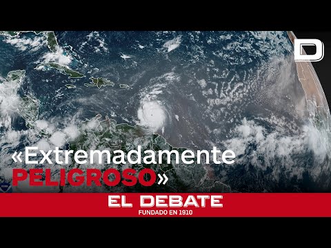 Un huracán «extremadamente peligroso» llega a las Islas de Barlovento