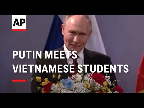 Putin meets Vietnamese students, attends state banquet before wrapping up Hanoi visit