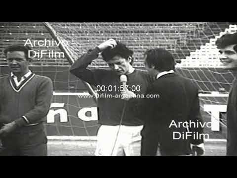 River Plate entrena para jugar contra Universitario de Lima 1970