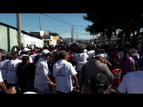 Miles de promesantes acompañan retorno de Santo Domingo de abajo