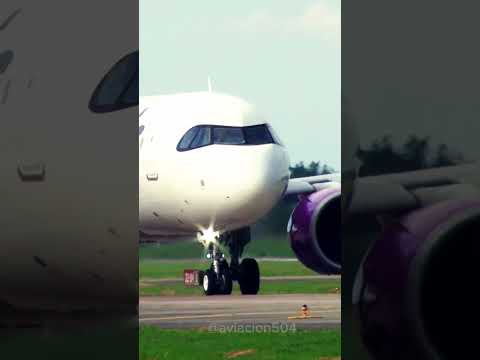 Airbus A320Neo de Volaris  despegando del Aeropuerto Internacional Ramón Villeda Morales,  #Honduras