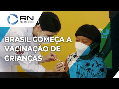 Brasil começa a vacinar crianças contra a Covid