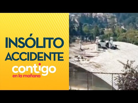 ¡Insólito!: Auto quedó sobre el techo de gimnasio de un colegio - Contigo en la Mañana