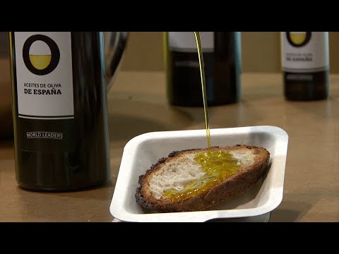 Investigadores destacan los beneficios de una dieta equilibrada con aceite de oliva