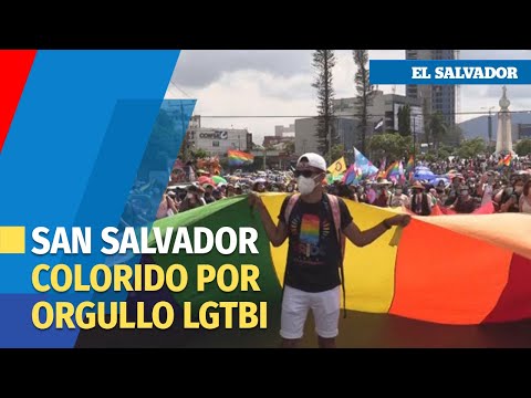 Marcha por el Orgullo LGTBI en las calles de San Salvador por Día Internacional