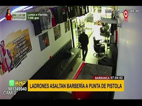 Ladrones armados asaltan barbería en Barranca (1/2)