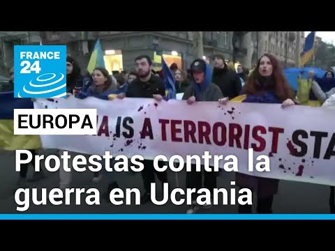Miles de personas marcharon en Europa contra la guerra en Ucrania • FRANCE 24 Español
