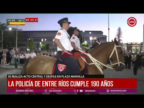 Más imágenes del desfile por el aniversario 190º de la Policía de Entre Ríos