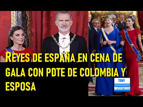 LETIZIA DESLUMBRA DE ROJO. REYES DE ESPAÑA RECIBEN A PRESIDENTE DE COLOMBIA Y ESPOSA EN CENA DE GALA