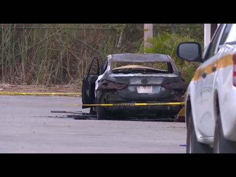 Mujer fallece tras ser quemada por su expareja dentro de un auto
