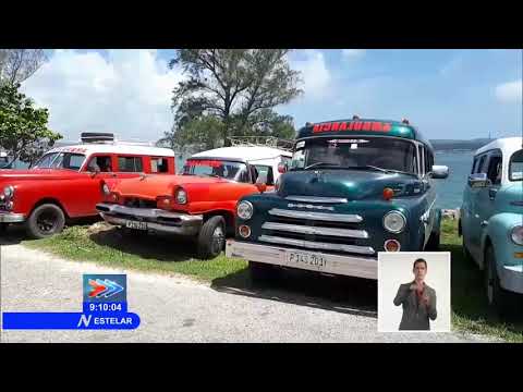 Cuba: Choferes particulares ponen sus autos a disposición del combate de la COVID-19 en Matanzas