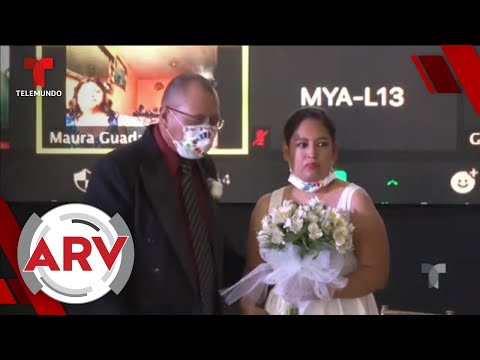 Más de 50 parejas se casan a través de una boda virtual en México | Al Rojo Vivo | Telemundo