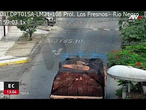 La Molina: Momento exacto del despiste de camión con ladrillos que dejó 5 heridos