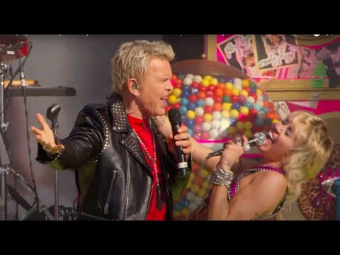 Miley Cyrus & Billy Idol - "Nightcrawling" & "White Wedding" (Live at the SuperBowl #TiktokTailgate)
