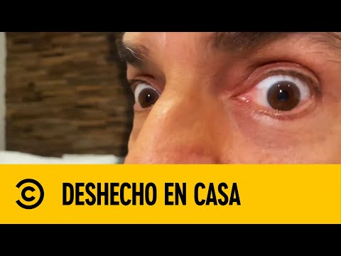 Fans Interpretan Personajes de Eugenio Derbez | DesHecho En Casa | Comedy Central LA