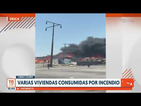 Voraz incendio consume varias casas en Cerro Chun?o de Arica