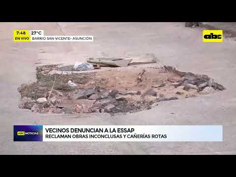 Vecinos denuncian aguas cloacales y calle destrozada por culpa de la Essap