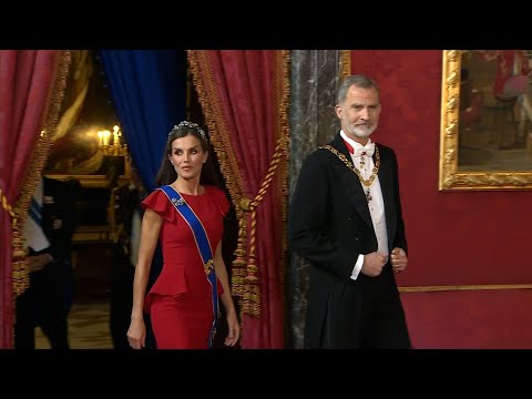 El Rey anuncia un próximo viaje de cooperación de la Reina a Colombia coincidiendo con la visit