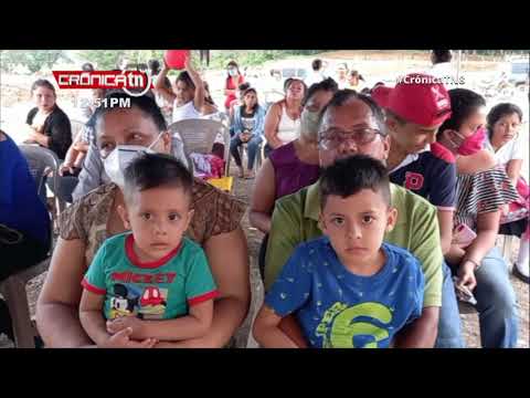 Alcaldía de La Libertad, Chontales, entrega 41 lotes de terreno a familias - Nicaragua