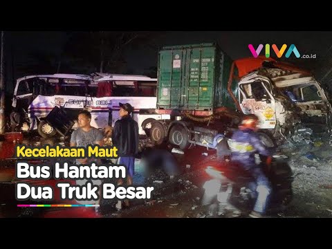 Bus Hantam Dua Truk Tronton Sekaligus Akibatkan 6 Orang Tewas