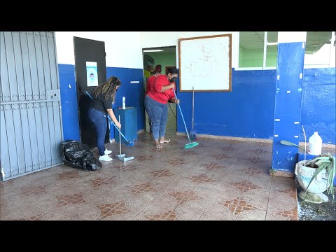 Realizan recorrido en escuelas que reciben mantenimiento para inicio de clases