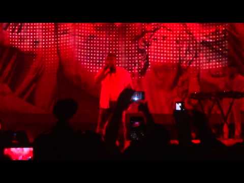 Kanye West Jesus Walks / Can't Tell Me Nothin' / Hell of A Life" Live @ at Call of Duty XP 9/3/11