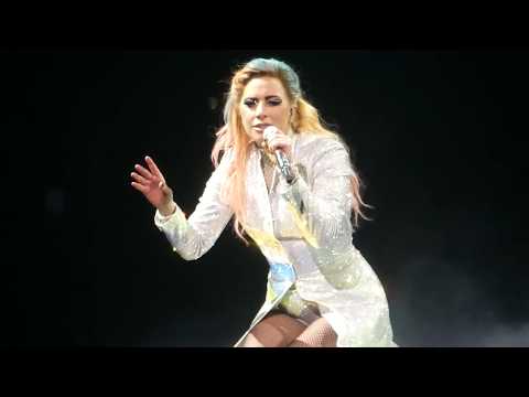 "Million Reasons & Bradley Cooper Dedication & Lancaster" Lady Gaga@Philadelphia 9/10/17