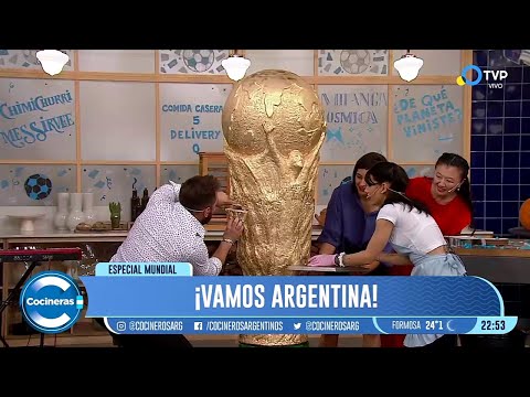 Flor Menescaldi hace una gran torta de la Copa del Mundo en Cocineros Argentinos - TVP 26/11/2022
