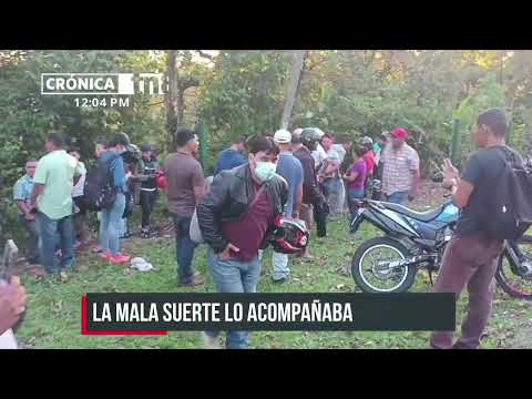 Conductor de camioneta, presuntamente ebrio, cae en un abismo en Matagalpa - Nicaragua