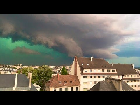 El cielo se tiñó de color verde por una fuerte tormenta en Francia