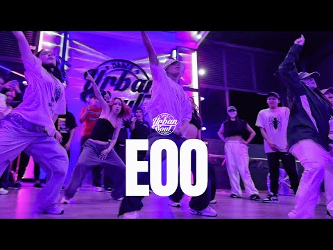 EoO - Bad Bunny / Master Class / Brando @Oficialdance0 Choreography #reggaeton