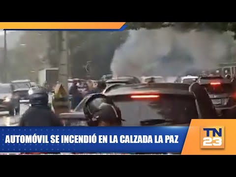 Automóvil se incendió en la calzada La Paz