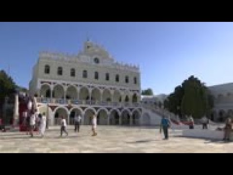 Christians arrive on island of Tinos for annual pilgrimage