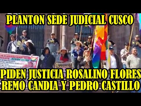 CUSQUEÑOS PROTESTAN EN LOS EXTERIORES DEL PODER JUDICIAL DE CUSCO PIDEN JUSTICIA PARA FALL3CIDOS..