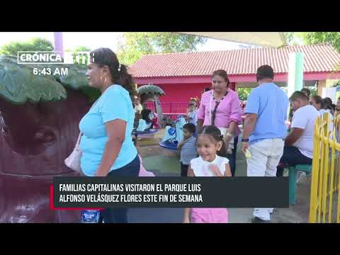 Vacaciones en el parque Luis Alfonso Velázquez Flores, en Managua - Nicaragua
