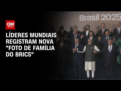 ​Líderes registram “foto de família do Brics” | LIVE CNN