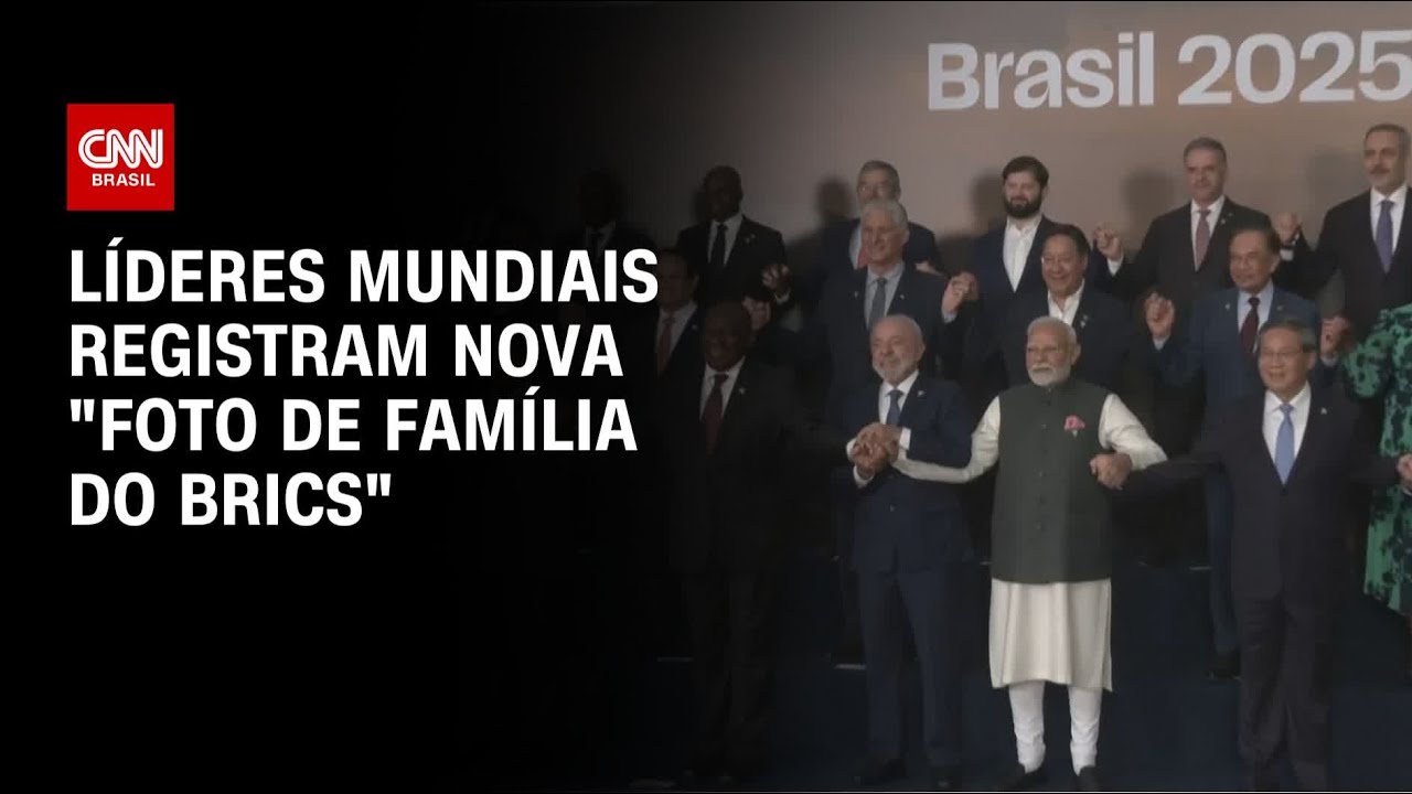 Líderes registram foto de família do Brics | LIVE CNN